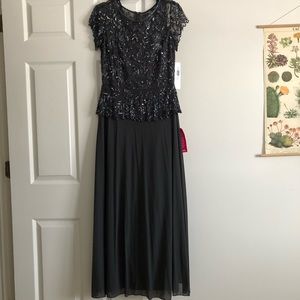 Gorgeous Evening Dress- Silver/Grey